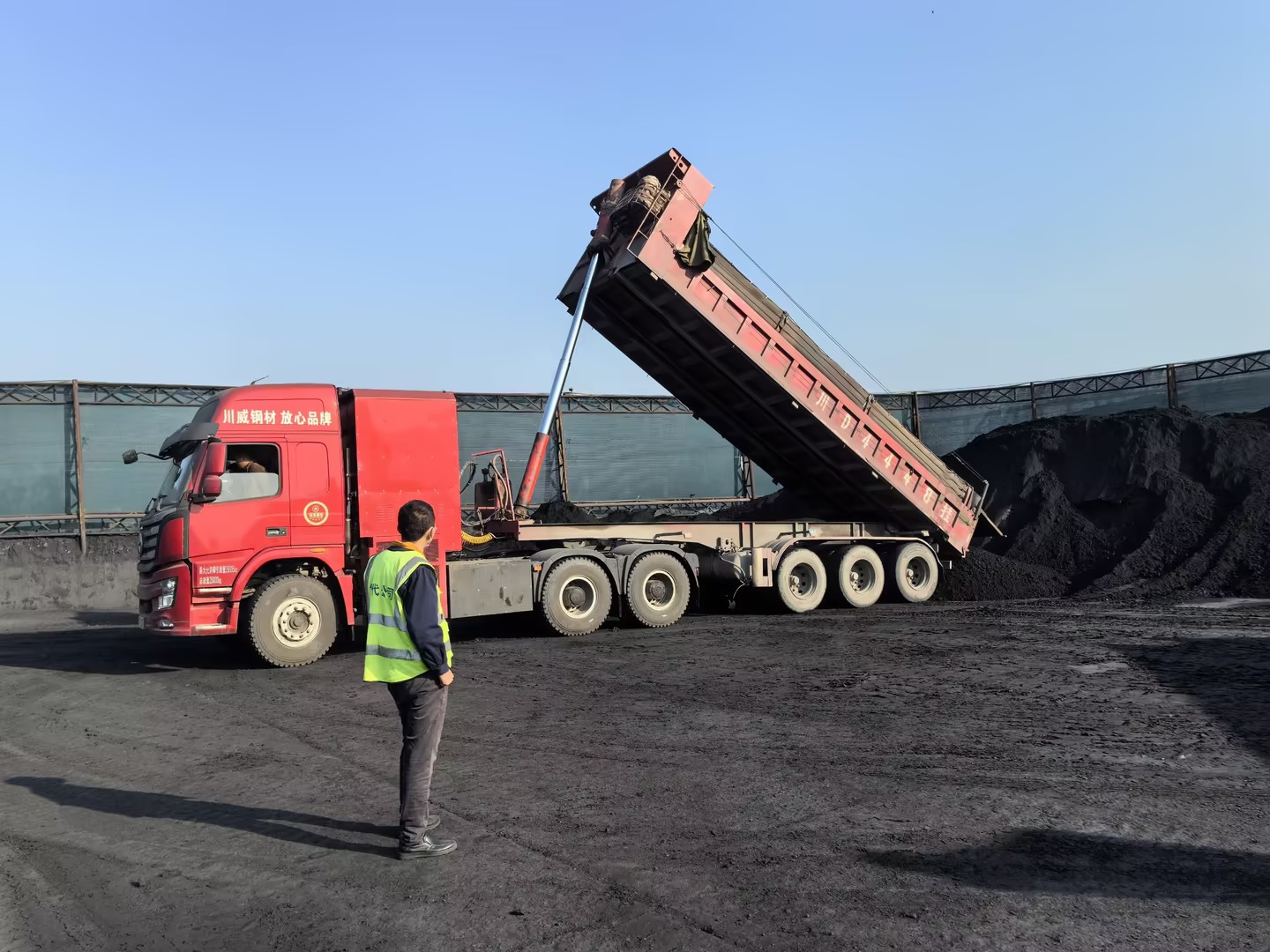 攀西綠色新引擎，“氫”裝上陣繪藍圖——氫能源卡車在攀西大地試運行